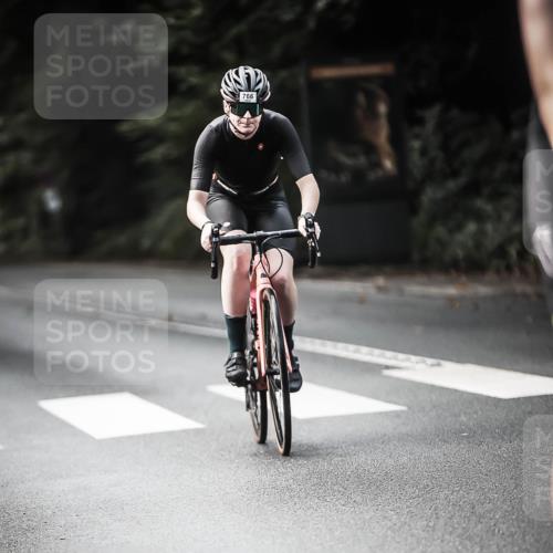 13.09.2026 - Stadtparktriathlon H.Heesch http://msf.ph/oto/10361750 13.09.2026 11:17:55 Radfahren 555, 655, 703, 766, 810, 1798 meine-sportfotos.de