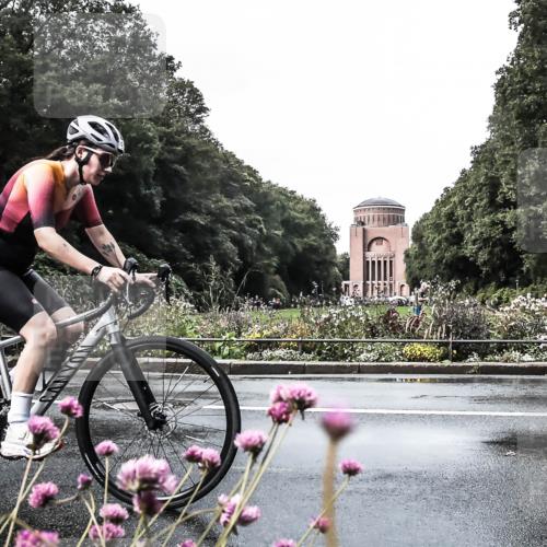 13.09.2026 - Stadtparktriathlon H.Heesch http://msf.ph/oto/10361751 13.09.2026 12:19:39 Radfahren 1045, 1098, 1112, 1177, 1181 meine-sportfotos.de