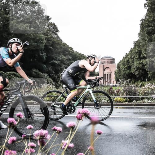 13.09.2026 - Stadtparktriathlon H.Heesch http://msf.ph/oto/10361757 13.09.2026 12:19:40 Radfahren 1045, 1098, 1112, 1177 meine-sportfotos.de