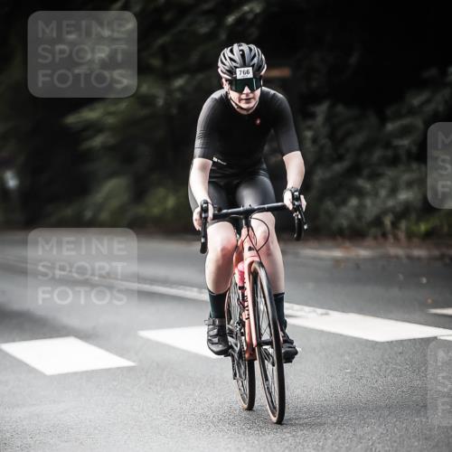 13.09.2026 - Stadtparktriathlon H.Heesch http://msf.ph/oto/10361764 13.09.2026 11:17:56 Radfahren 555, 655, 703, 766, 810, 1798 meine-sportfotos.de