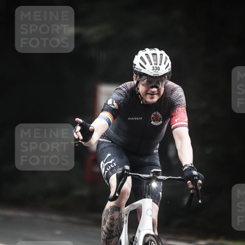 13.09.2026 - Stadtparktriathlon H.Heesch http://msf.ph/oto/10361789 13.09.2026 10:03:15 Radfahren 330, 334, 335 meine-sportfotos.de