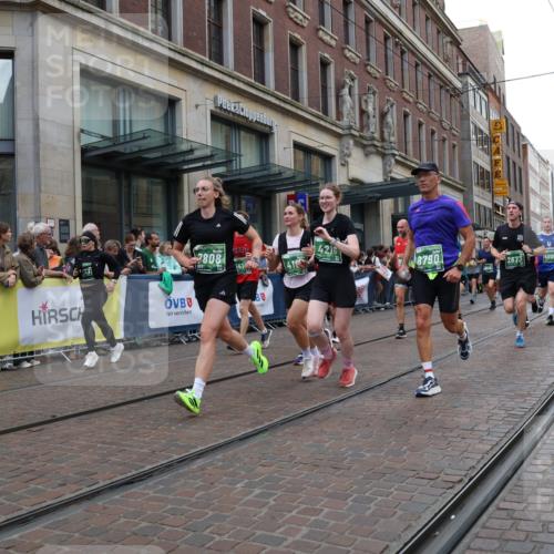 13.09.2026 - 21. swb-Marathon Bremen Strokosch-Dieckow http://msf.ph/oto/10361790 13.09.2026 13:36:17 Ziel 164, 372, 900, 1738, 1880, 1936, 2467, 2673, 2692, 2700, 2731, 2819, 2823, 3067, 3410, 3585, 3815, 4006, 4049, 4050, 4182, 4216, 4304, 4414, 4676, 4892, 5061, 5447, 5656, 5781, 5823, 6050, 6280, 6340, 6516, 6527, 6568, 7039, 7229, 7237, 7249, 7344, 7656, 7765, 7808, 8525, 8685, 8723, 8790, 8905, 9427, 9658, 9776, 9807, 9899, 10068, 10070, 563, 1072, 1867, 2339, 2931, 2949, 3026, 3224, 3291, 3454, 3489, 4016, 5276, 5816, 6874, 6982 meine-sportfotos.de