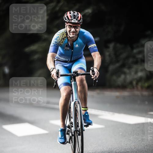 13.09.2026 - Stadtparktriathlon H.Heesch http://msf.ph/oto/10361827 13.09.2026 11:18:02 Radfahren 655, 703, 766, 818 meine-sportfotos.de