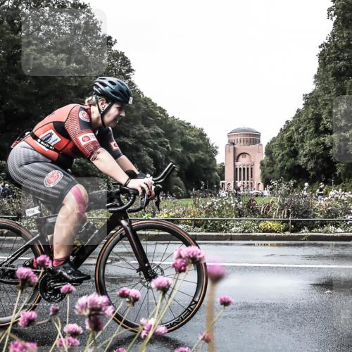 13.09.2026 - Stadtparktriathlon H.Heesch http://msf.ph/oto/10361836 13.09.2026 12:20:02 Radfahren 880, 955, 985, 1028, 1047, 1067, 1138, 1157 meine-sportfotos.de