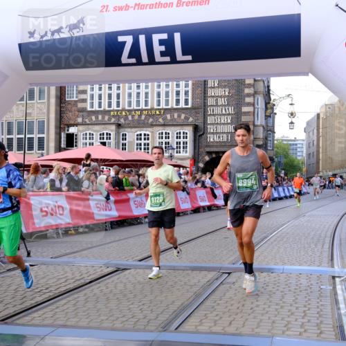 13.09.2026 - 21. swb-Marathon Bremen Tim E. http://msf.ph/oto/10361841 13.09.2026 12:59:23 Ziel 1118, 1508, 1751, 1993, 3584, 3688, 4399, 4847, 6991, 8383, 8994, 9120, 9329 meine-sportfotos.de