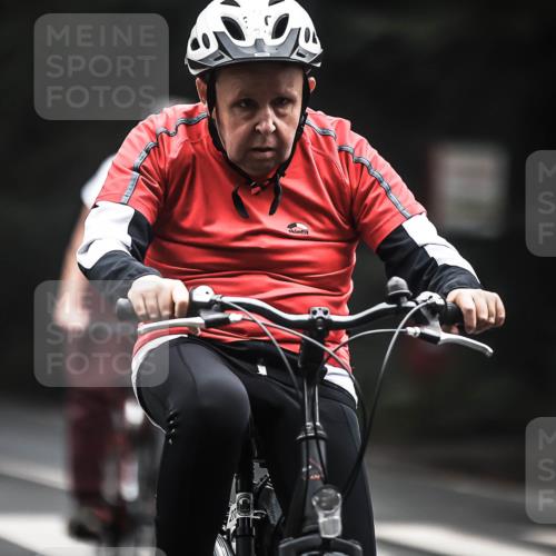 13.09.2026 - Stadtparktriathlon H.Heesch http://msf.ph/oto/10361843 13.09.2026 10:03:22 Radfahren 255, 270, 302, 335 meine-sportfotos.de
