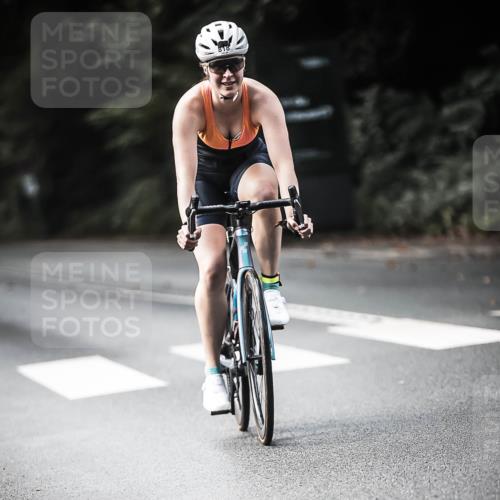 13.09.2026 - Stadtparktriathlon H.Heesch http://msf.ph/oto/10361889 13.09.2026 11:18:06 Radfahren 683, 703, 818 meine-sportfotos.de