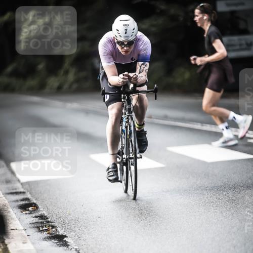 13.09.2026 - Stadtparktriathlon H.Heesch http://msf.ph/oto/10361945 13.09.2026 11:18:12 Radfahren 683, 746, 818 meine-sportfotos.de