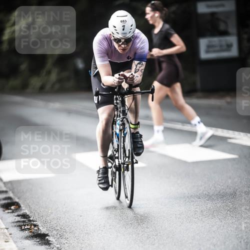 13.09.2026 - Stadtparktriathlon H.Heesch http://msf.ph/oto/10361949 13.09.2026 11:18:12 Radfahren 683, 746, 818 meine-sportfotos.de