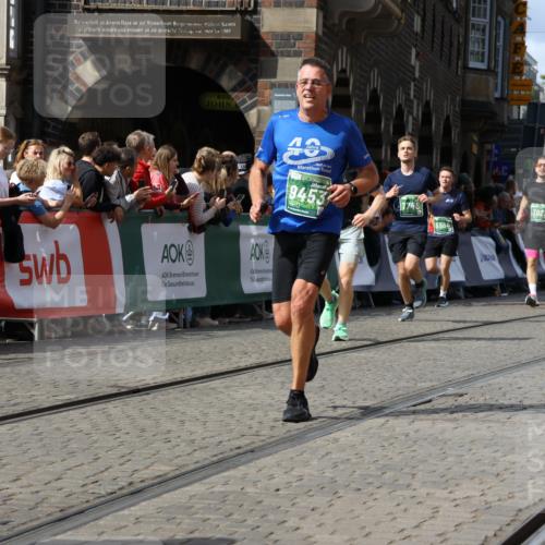 13.09.2026 - 21. swb-Marathon Bremen Strokosch-Dieckow http://msf.ph/oto/10361953 13.09.2026 13:34:22 Ziel 1364, 1656, 2355, 2464, 2727, 3162, 3389, 3522, 3632, 3790, 3984, 4613, 5341, 5489, 5563, 5587, 5768, 6090, 6151, 6350, 6405, 6509, 6623, 7047, 7113, 7303, 7354, 7431, 7897, 7988, 8025, 8512, 8641, 8910, 10058, 13118, 682, 784, 809, 1307, 1395, 1871, 2215, 3029, 3052, 3058, 3318, 3388, 3409, 3890, 4537, 4616, 5488, 5566, 5760, 5852, 6255, 7168, 7746, 7833, 7962, 8381, 8453, 9751, 9802, 13112 meine-sportfotos.de