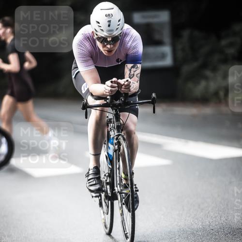 13.09.2026 - Stadtparktriathlon H.Heesch http://msf.ph/oto/10361963 13.09.2026 11:18:12 Radfahren 683, 746, 818 meine-sportfotos.de