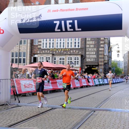 13.09.2026 - 21. swb-Marathon Bremen Tim E. http://msf.ph/oto/10361979 13.09.2026 12:59:27 Ziel 658, 1118, 1508, 1751, 1993, 3584, 3688, 4096, 4399, 6991, 8383, 8994, 9120, 9329 meine-sportfotos.de