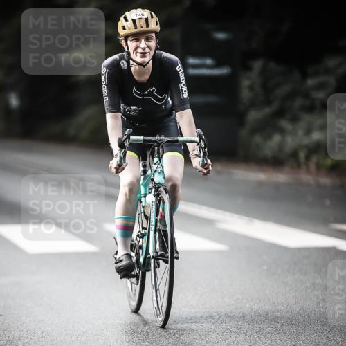 13.09.2026 - Stadtparktriathlon H.Heesch http://msf.ph/oto/10361987 13.09.2026 11:18:18 Radfahren 683, 746, 798, 801 meine-sportfotos.de