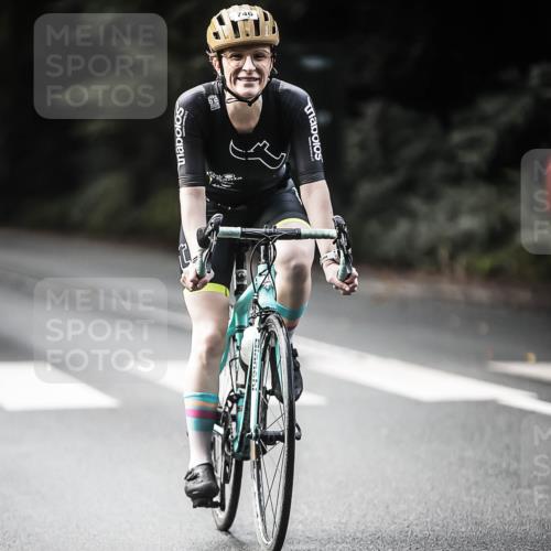 13.09.2026 - Stadtparktriathlon H.Heesch http://msf.ph/oto/10361994 13.09.2026 11:18:18 Radfahren 683, 746, 798, 801 meine-sportfotos.de