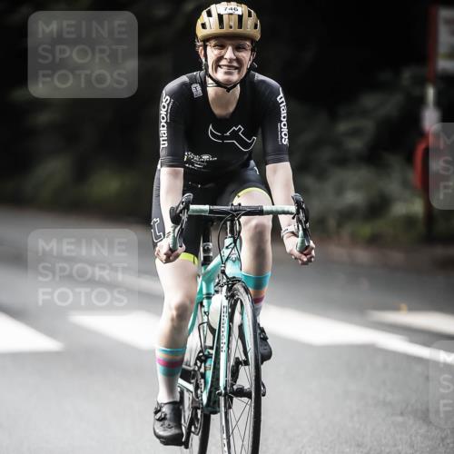 13.09.2026 - Stadtparktriathlon H.Heesch http://msf.ph/oto/10361999 13.09.2026 11:18:18 Radfahren 683, 746, 798, 801 meine-sportfotos.de
