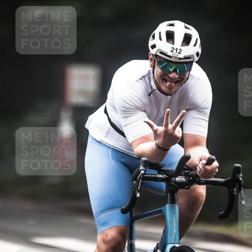 13.09.2026 - Stadtparktriathlon H.Heesch http://msf.ph/oto/10362032 13.09.2026 10:03:58 Radfahren 212 meine-sportfotos.de