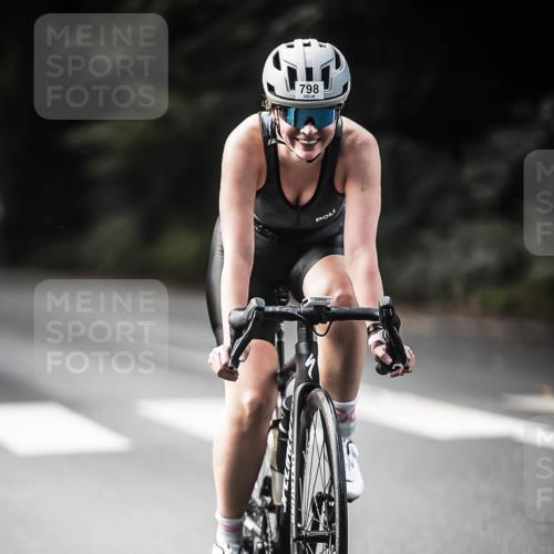 13.09.2026 - Stadtparktriathlon H.Heesch http://msf.ph/oto/10362046 13.09.2026 11:18:20 Radfahren 746, 798, 801 meine-sportfotos.de
