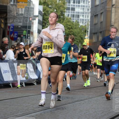 13.09.2026 - 21. swb-Marathon Bremen Strokosch-Dieckow http://msf.ph/oto/10362060 13.09.2026 10:58:39 Ziel 10249, 10494, 10530, 10673, 10750, 10798, 10828, 10914, 11004, 11120, 11131, 11152, 11202, 11295, 11388, 11403, 11420, 11455, 11686, 11750, 11752, 11884, 11906, 11952, 11953, 12017, 12092, 12386, 12387, 12482, 12518, 10254, 10485, 10794, 10832, 10948, 11228, 11488, 11743, 12130, 12176, 12414 meine-sportfotos.de
