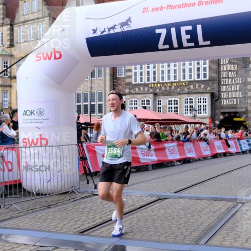 13.09.2026 - 21. swb-Marathon Bremen Tim E. http://msf.ph/oto/10362124 13.09.2026 12:59:32 Ziel 658, 1248, 1508, 1751, 1800, 1993, 2651, 3584, 3688, 4096, 4399, 6991, 8383, 9533 meine-sportfotos.de