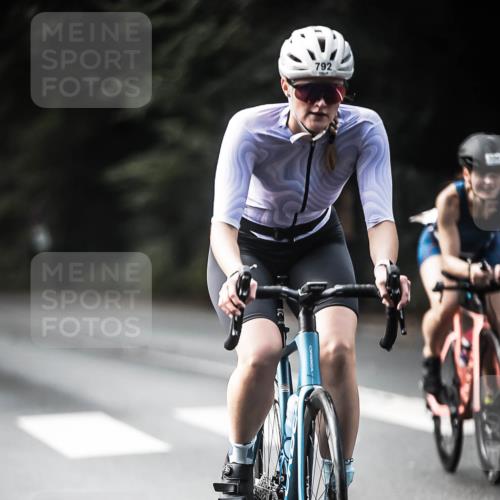 13.09.2026 - Stadtparktriathlon H.Heesch http://msf.ph/oto/10362151 13.09.2026 11:18:29 Radfahren 647, 718, 730, 792, 820, 821 meine-sportfotos.de