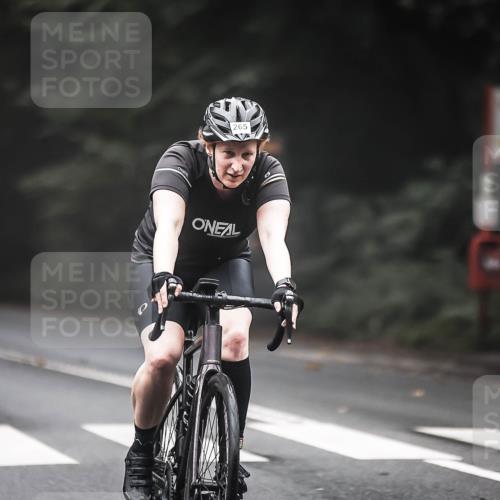 13.09.2026 - Stadtparktriathlon H.Heesch http://msf.ph/oto/10362169 13.09.2026 10:04:25 Radfahren 252, 265 meine-sportfotos.de