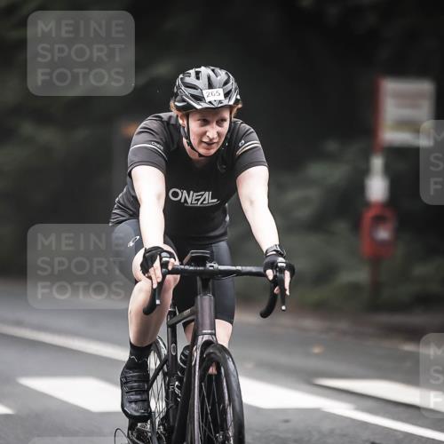 13.09.2026 - Stadtparktriathlon H.Heesch http://msf.ph/oto/10362174 13.09.2026 10:04:25 Radfahren 252, 265 meine-sportfotos.de
