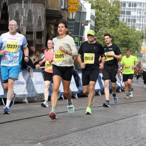 13.09.2026 - 21. swb-Marathon Bremen Strokosch-Dieckow http://msf.ph/oto/10362194 13.09.2026 10:58:43 Ziel 10249, 10530, 10750, 10798, 10878, 10879, 11004, 11120, 11131, 11152, 11202, 11384, 11388, 11403, 11420, 11455, 11686, 11750, 11906, 11952, 11953, 12017, 12092, 12180, 12386, 12387, 12499, 12518, 10254, 10485, 10787, 10794, 10832, 10948, 11228, 11267, 11278, 12130, 12131, 12176, 12271, 12414 meine-sportfotos.de