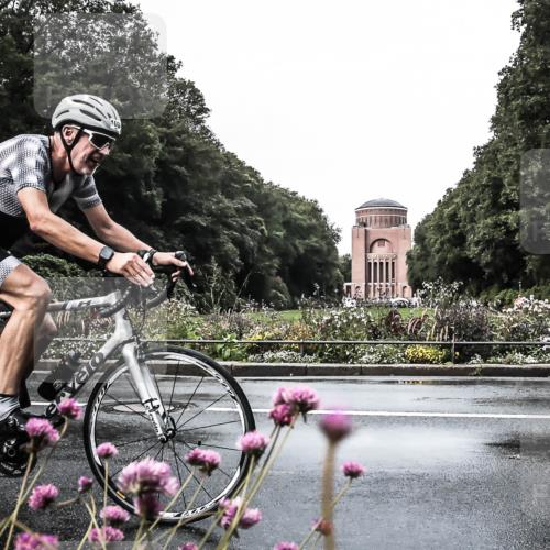13.09.2026 - Stadtparktriathlon H.Heesch http://msf.ph/oto/10362212 13.09.2026 12:21:36 Radfahren 975, 1066 meine-sportfotos.de