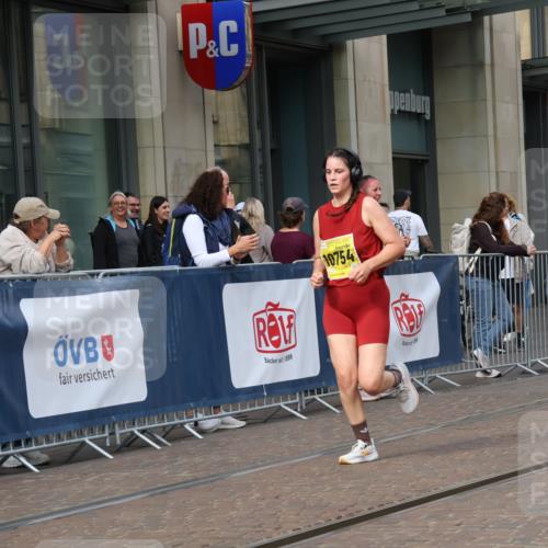 13.09.2026 - 21. swb-Marathon Bremen Strokosch-Dieckow http://msf.ph/oto/10362214 13.09.2026 11:23:09 Ziel 10349, 10754, 10925, 11266, 11663, 12340, 12440, 10349, 12083 meine-sportfotos.de