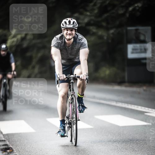 13.09.2026 - Stadtparktriathlon H.Heesch http://msf.ph/oto/10362270 13.09.2026 11:18:37 Radfahren 573, 610, 647, 718, 754, 786, 820, 821 meine-sportfotos.de