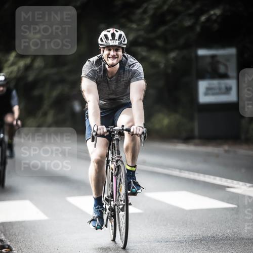 13.09.2026 - Stadtparktriathlon H.Heesch http://msf.ph/oto/10362272 13.09.2026 11:18:37 Radfahren 573, 610, 647, 718, 754, 786, 820, 821 meine-sportfotos.de