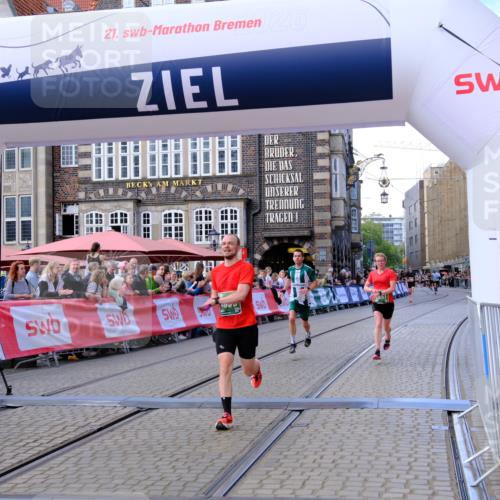 13.09.2026 - 21. swb-Marathon Bremen Tim E. http://msf.ph/oto/10362277 13.09.2026 12:59:40 Ziel 658, 1248, 1508, 1751, 1800, 1993, 2651, 3251, 4096, 8383, 9533 meine-sportfotos.de