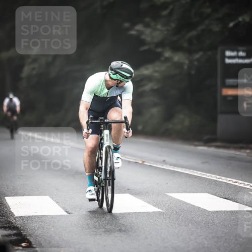 13.09.2026 - Stadtparktriathlon H.Heesch http://msf.ph/oto/10362291 13.09.2026 10:04:47 Radfahren 260, 319, 320 meine-sportfotos.de