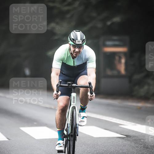 13.09.2026 - Stadtparktriathlon H.Heesch http://msf.ph/oto/10362297 13.09.2026 10:04:48 Radfahren 246, 260, 320 meine-sportfotos.de
