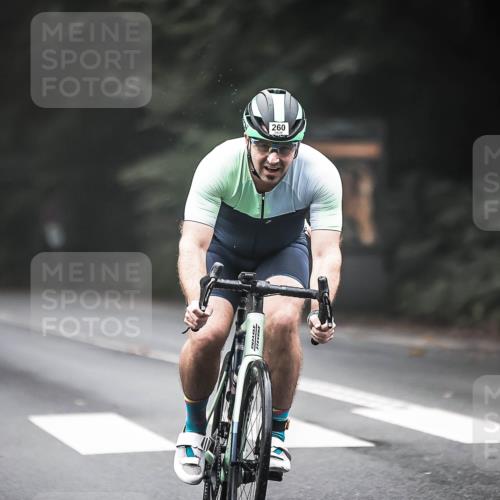 13.09.2026 - Stadtparktriathlon H.Heesch http://msf.ph/oto/10362308 13.09.2026 10:04:48 Radfahren 246, 260, 320 meine-sportfotos.de