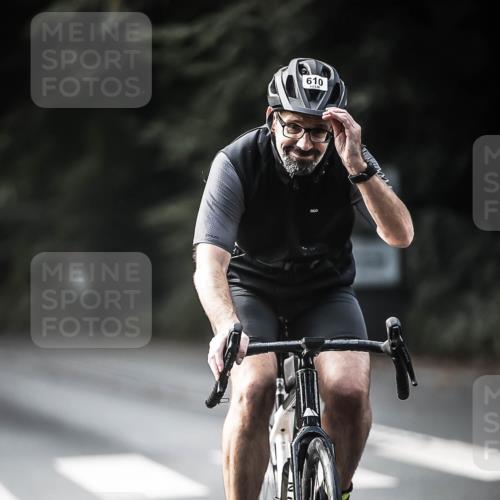 13.09.2026 - Stadtparktriathlon H.Heesch http://msf.ph/oto/10362327 13.09.2026 11:18:39 Radfahren 573, 610, 718, 754, 786, 821 meine-sportfotos.de