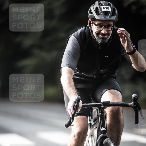 13.09.2026 - Stadtparktriathlon H.Heesch http://msf.ph/oto/10362336 13.09.2026 11:18:40 Radfahren 573, 610, 718, 754, 786 meine-sportfotos.de