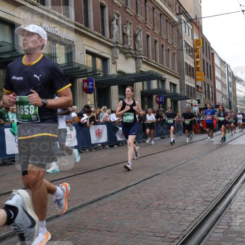 13.09.2026 - 21. swb-Marathon Bremen Strokosch-Dieckow http://msf.ph/oto/10362338 13.09.2026 13:36:28 Ziel 164, 551, 813, 843, 1641, 1849, 1936, 2275, 2673, 2731, 2819, 2823, 3122, 3541, 3585, 3635, 3787, 3815, 3874, 3998, 4006, 4050, 4182, 4216, 4304, 4335, 4414, 4676, 4892, 5061, 5236, 5355, 5447, 5656, 5823, 6050, 6269, 6280, 6340, 6408, 6516, 6568, 6966, 7039, 7046, 7229, 7237, 7344, 7640, 7656, 7765, 8034, 8498, 8685, 8723, 8790, 9331, 9589, 9658, 9776, 9807, 10068, 10070, 372, 900, 1072, 1738, 1880, 2339, 2467, 2692, 2700, 2731, 2823, 2931, 2949, 3067, 3224, 3291 meine-sportfotos.de