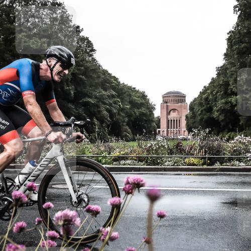 13.09.2026 - Stadtparktriathlon H.Heesch http://msf.ph/oto/10362354 13.09.2026 12:22:26 Radfahren 960, 971, 1143, 1160 meine-sportfotos.de