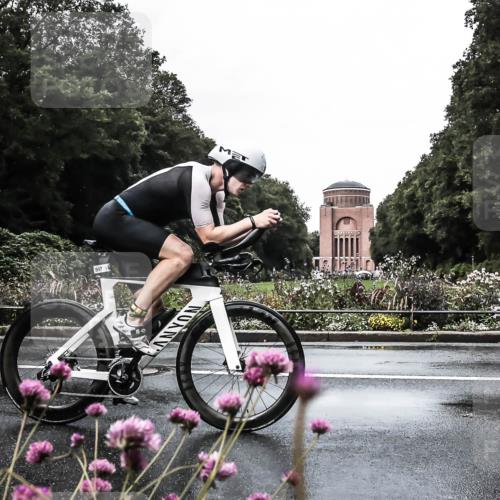 13.09.2026 - Stadtparktriathlon H.Heesch http://msf.ph/oto/10362366 13.09.2026 12:22:34 Radfahren 966, 997, 1068 meine-sportfotos.de