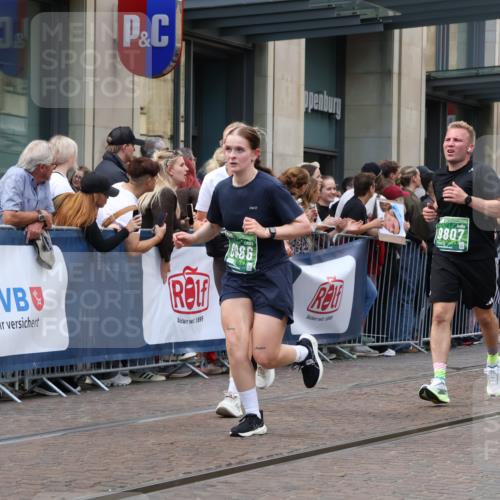 13.09.2026 - 21. swb-Marathon Bremen Strokosch-Dieckow http://msf.ph/oto/10362387 13.09.2026 13:36:30 Ziel 551, 813, 843, 1641, 1849, 1936, 2241, 2275, 2819, 3122, 3541, 3585, 3635, 3787, 3815, 3874, 3998, 4050, 4261, 4304, 4335, 4414, 4676, 4892, 5061, 5236, 5355, 5447, 5656, 5823, 6050, 6056, 6269, 6280, 6340, 6408, 6516, 6568, 6966, 7039, 7046, 7229, 7237, 7398, 7640, 7656, 7765, 8034, 8498, 8685, 8723, 8790, 8839, 9331, 9589, 9658, 9776, 9807, 10068, 10070, 164, 372, 900, 1072, 1738, 1880, 2339, 2467, 2673, 2692, 2700, 2731, 2823, 2931, 2949, 3067, 3291, 3585, 4006 meine-sportfotos.de