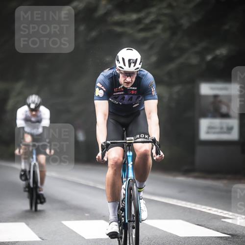 13.09.2026 - Stadtparktriathlon H.Heesch http://msf.ph/oto/10362389 13.09.2026 10:05:04 Radfahren 258, 311, 312 meine-sportfotos.de