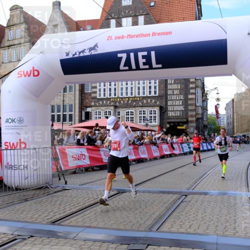 13.09.2026 - 21. swb-Marathon Bremen Tim E. http://msf.ph/oto/10362393 13.09.2026 13:00:03 Ziel 126, 277, 466, 807, 862, 1320, 1485, 1852, 4964, 5316, 5828, 6557, 8850 meine-sportfotos.de