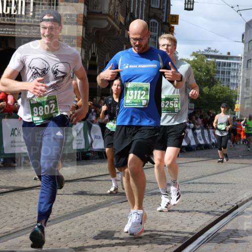 13.09.2026 - 21. swb-Marathon Bremen Strokosch-Dieckow http://msf.ph/oto/10362398 13.09.2026 13:34:25 Ziel 1364, 1656, 2355, 2464, 2727, 3162, 3389, 3522, 3632, 3790, 3984, 4613, 5265, 5341, 5489, 5563, 5768, 6090, 6151, 6350, 6405, 6509, 6623, 7047, 7113, 7303, 7431, 7897, 7988, 8025, 8641, 8870, 8910, 9905, 10058, 13118, 784, 809, 1395, 1871, 2215, 2831, 3029, 3052, 3058, 3318, 3388, 3409, 3890, 4537, 4616, 5378, 5488, 5566, 5694, 5760, 6255, 7168, 7833, 7962, 8182, 8381, 8453, 8552, 9751, 9788 meine-sportfotos.de