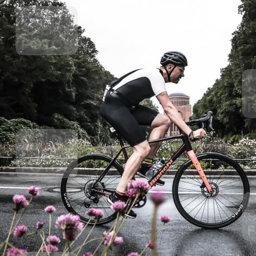 13.09.2026 - Stadtparktriathlon H.Heesch http://msf.ph/oto/10362402 13.09.2026 12:22:42 Radfahren 983, 1040, 1129, 1140 meine-sportfotos.de