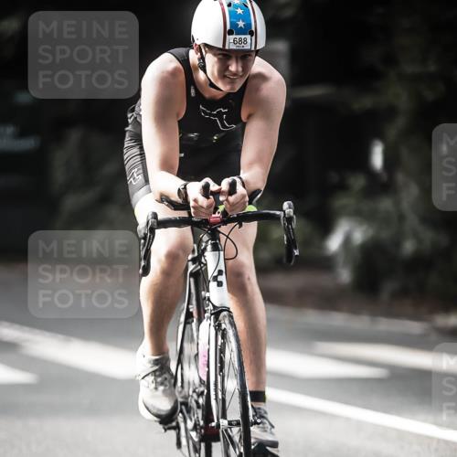 13.09.2026 - Stadtparktriathlon H.Heesch http://msf.ph/oto/10362417 13.09.2026 11:18:49 Radfahren 603, 688, 754 meine-sportfotos.de
