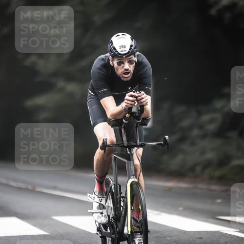 13.09.2026 - Stadtparktriathlon H.Heesch http://msf.ph/oto/10362439 13.09.2026 10:05:08 Radfahren 258, 300, 311, 312, 333 meine-sportfotos.de