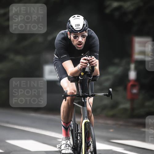 13.09.2026 - Stadtparktriathlon H.Heesch http://msf.ph/oto/10362442 13.09.2026 10:05:08 Radfahren 258, 300, 311, 312, 333 meine-sportfotos.de