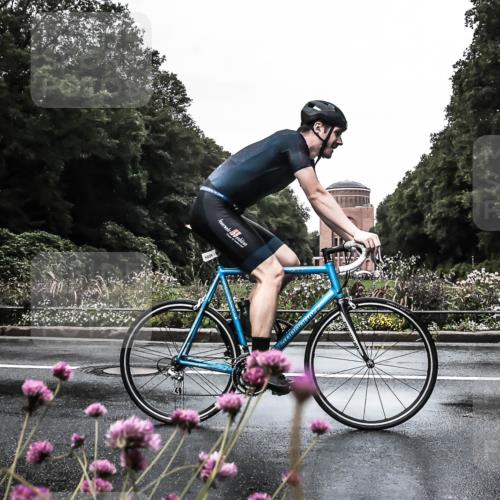 13.09.2026 - Stadtparktriathlon H.Heesch http://msf.ph/oto/10362446 13.09.2026 12:22:59 Radfahren 932, 1026, 1135 meine-sportfotos.de