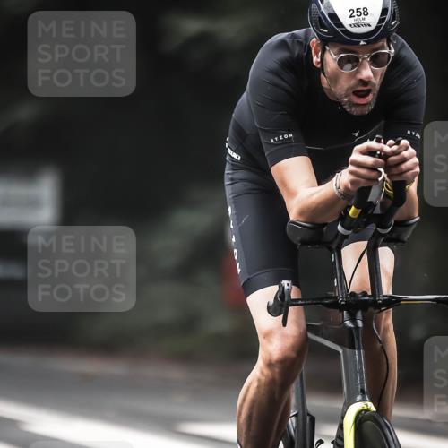 13.09.2026 - Stadtparktriathlon H.Heesch http://msf.ph/oto/10362454 13.09.2026 10:05:08 Radfahren 258, 300, 311, 312, 333 meine-sportfotos.de